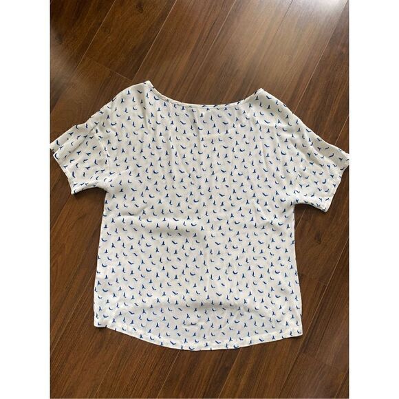 Joie XS cream short sleeve blouse with blue birds - Picture 4 of 5
